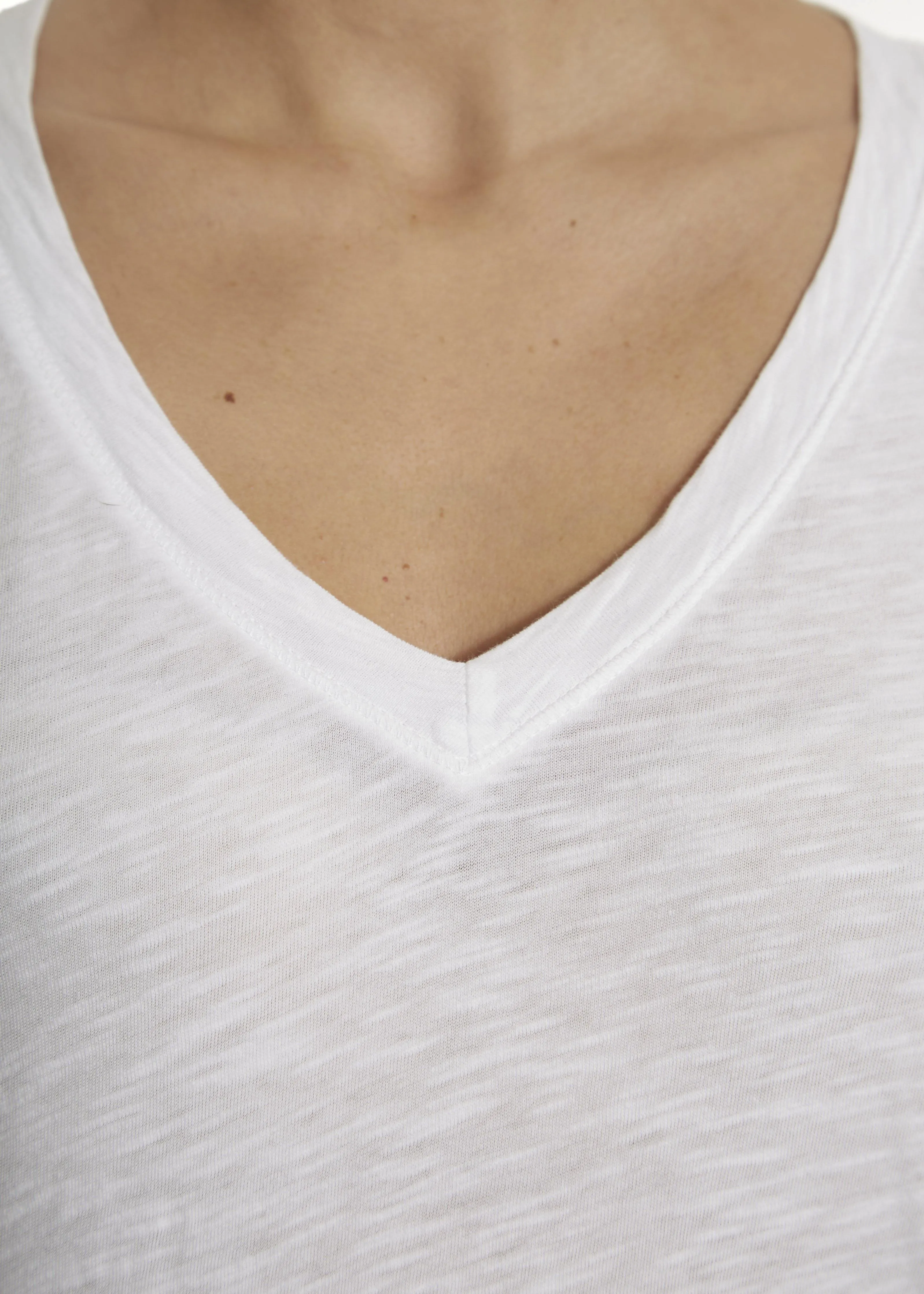 'Blaire' White V-Neck Shirt