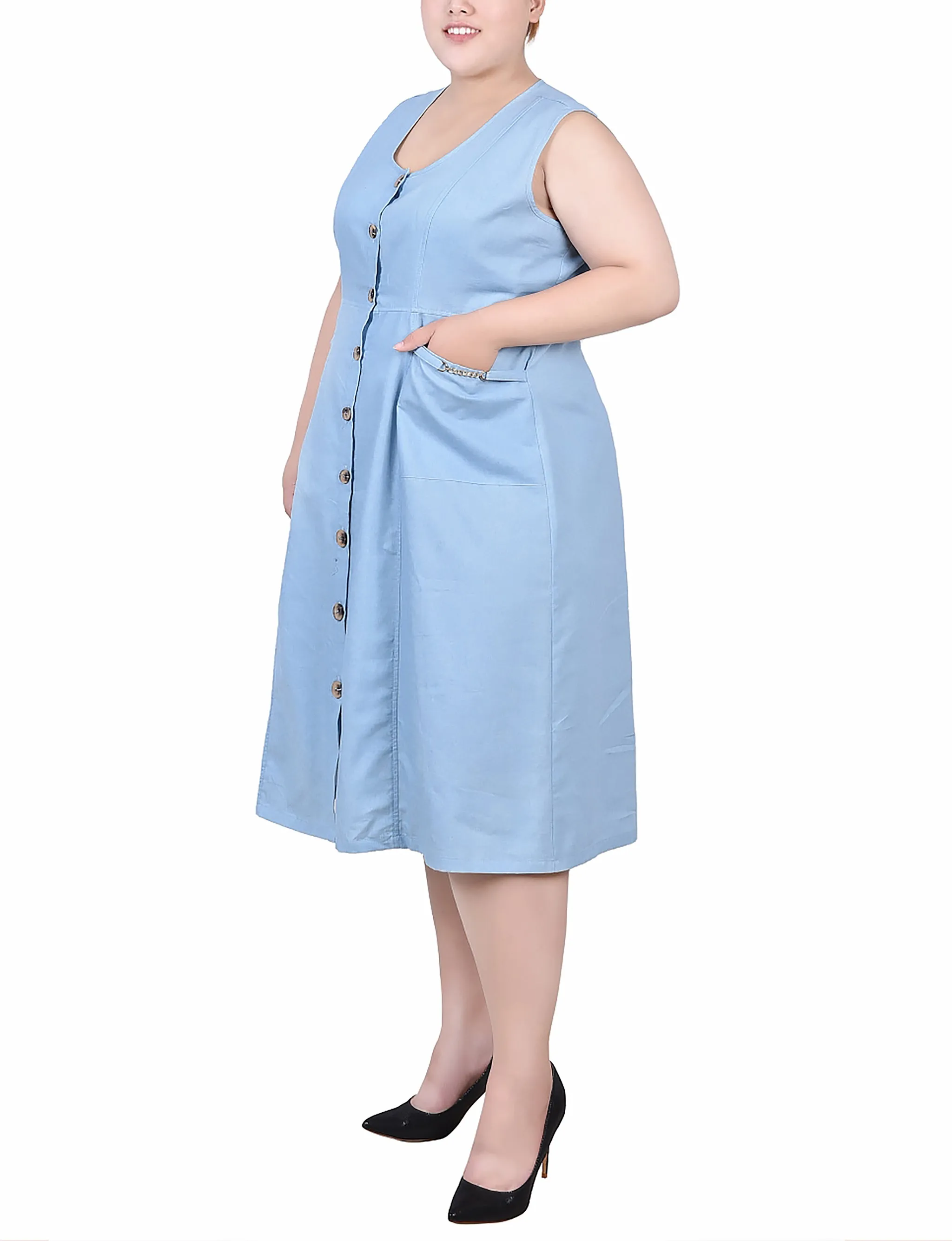 Plus Size Sleeveless Chambray Dress With Hardware